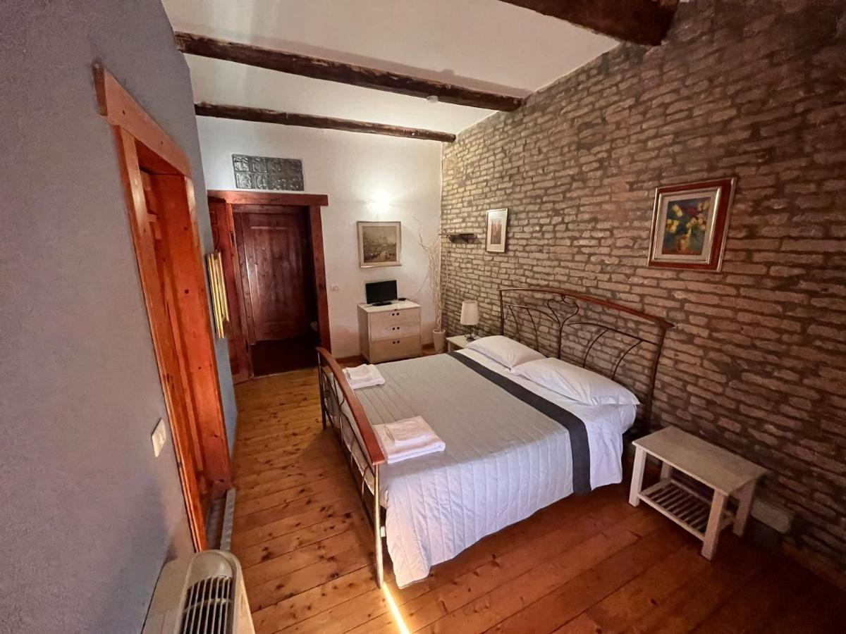 La Locanda Degli Artisti Medelana Extérieur photo